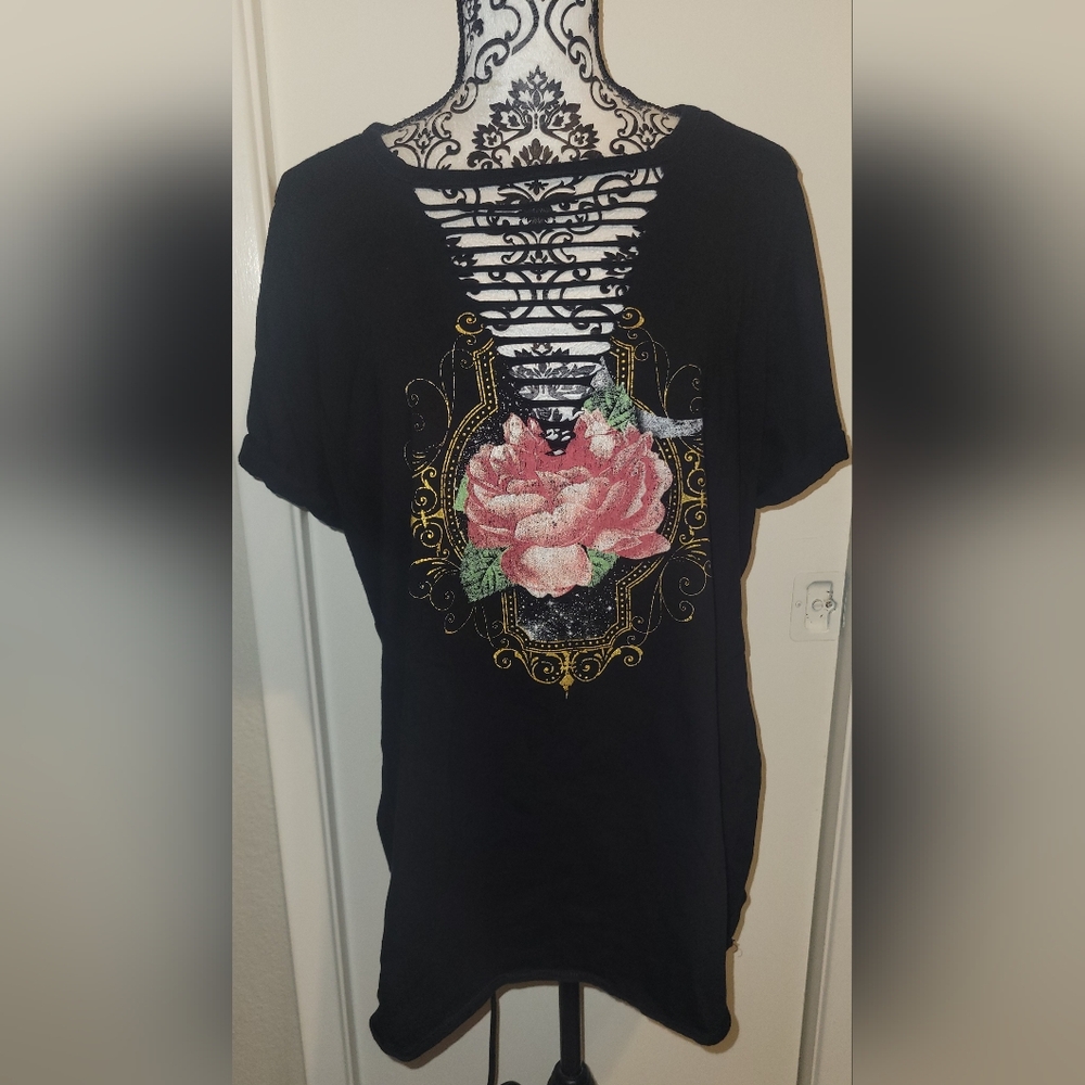 Torrid Graphic Classic Fit Cotton Slashed Neck Tee Rose Flower Moon Black 2/2X